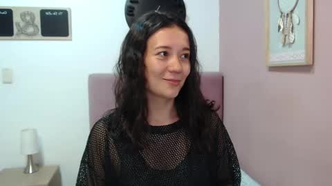 Snapshot of lanna_mills chatting on March 5, 2025, 4:13 pm Lanna online show from March 5, 2025, 4:13 pm