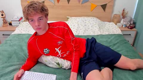 Snapshot of lanny_fandi chatting on September 20, 2025, 8:04 am Fandi online show from September 20, 2025, 8:04 am