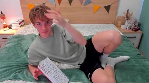 Snapshot of lanny_fandi chatting on September 26, 2025, 3:16 pm Fandi online show from September 26, 2025, 3:16 pm