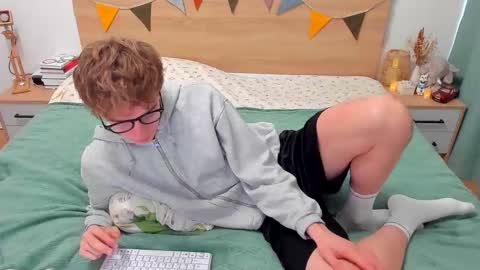 Snapshot of lanny_fandi chatting on October 3, 2025, 7:27 am Fandi online show from October 3, 2025, 7:27 am