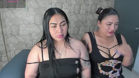 lapeligrosa_ online show from February 4, 2025, 12:22 pm