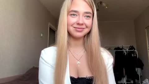 Snapshot of laquandalevie chatting on July 9, 2026, 7:23 am Nora online show from July 9, 2026, 7:23 am
