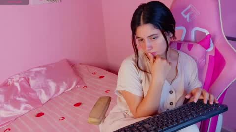 LARA online show from April 15, 2026, 12:56 pm