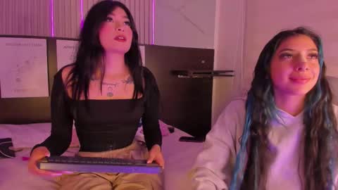 lara_as online show from September 9, 2025, 5:51 am