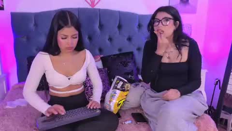 lara_as online show from June 27, 2026, 4:17 am