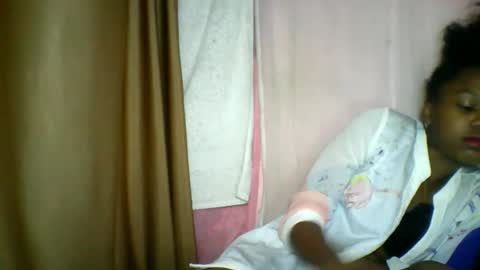 lara_belle online show from May 15, 2026, 11:45 pm