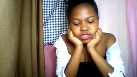 lara_belle online show from June 6, 2026, 4:23 pm