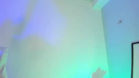 Lara online show from March 11, 2025, 3:37 am