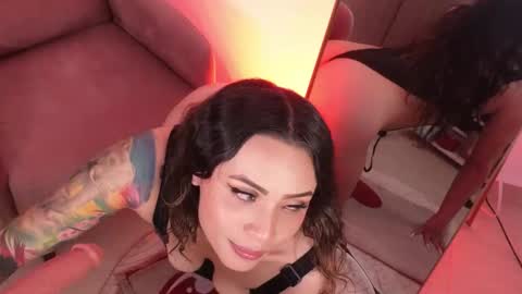 Snapshot of lara_bombshelll chatting on March 25, 2026, 11:55 pm Lara online show from March 25, 2026, 11:55 pm