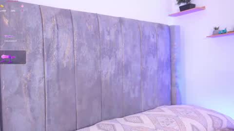 Snapshot of lara_giraldo chatting on September 16, 2025, 12:55 am Hello Guys I am Lara Giraldo  WELCOME To my room online show from September 16, 2025, 12:55 am