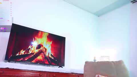 Snapshot of lara_giraldo chatting on October 8, 2025, 12:52 am Hello Guys I am Lara Giraldo  WELCOME To my room online show from October 8, 2025, 12:52 am
