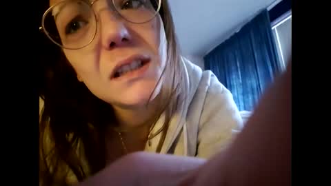 Little online show from February 8, 2025, 10:39 am