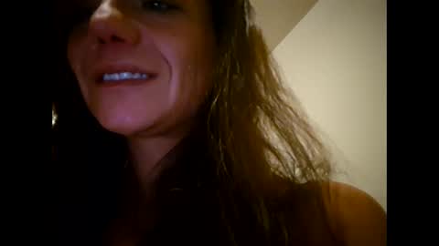 Snapshot of laraa333 chatting on November 12, 2025, 2:34 am Little online show from November 12, 2025, 2:34 am