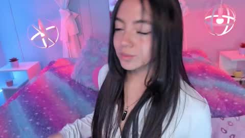 Snapshot of laraa_rous chatting on September 19, 2025, 4:36 am lara online show from September 19, 2025, 4:36 am