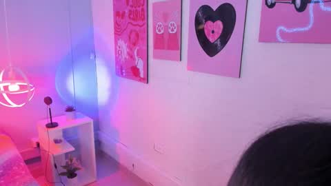 Snapshot of laraa_rous chatting on September 25, 2025, 3:54 am lara online show from September 25, 2025, 3:54 am