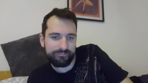 laraaan online show from March 21, 2026, 8:34 pm