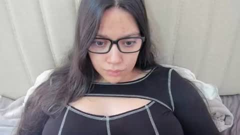 Snapshot of laracamille chatting on February 12, 2025, 2:54 pm lara online show from February 12, 2025, 2:54 pm