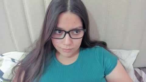 Snapshot of laracamille chatting on February 25, 2025, 6:53 pm lara online show from February 25, 2025, 6:53 pm