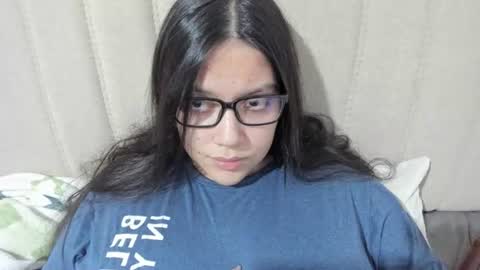 Snapshot of laracamille chatting on February 27, 2025, 2:42 am lara online show from February 27, 2025, 2:42 am