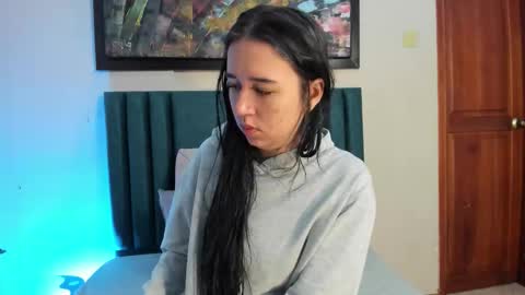 Snapshot of laragoldd chatting on February 23, 2026, 12:24 pm Lara Gold online show from February 23, 2026, 12:24 pm