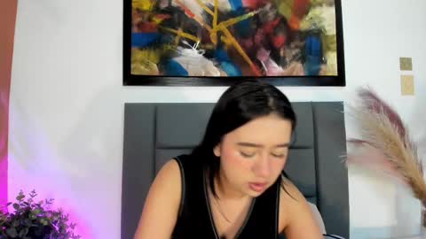 Snapshot of laragoldd chatting on March 9, 2026, 12:31 pm Lara Gold online show from March 9, 2026, 12:31 pm