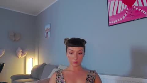 Snapshot of larakanes chatting on September 24, 2025, 11:02 am LaraKanes online show from September 24, 2025, 11:02 am