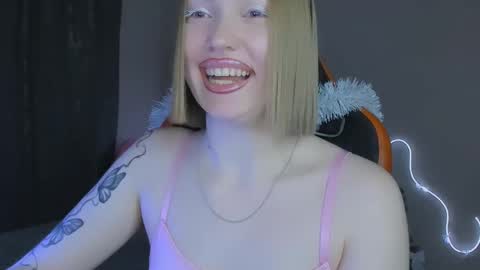 LaraKrein lk online show from December 19, 2025, 3:52 pm