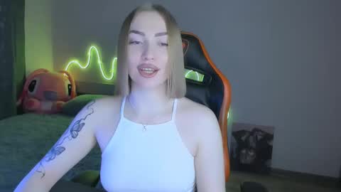 LaraKrein lk online show from January 13, 2026, 11:37 am