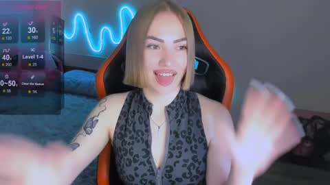Snapshot of larakrein_lk chatting on May 8, 2026, 2:55 pm LaraKrein lk online show from May 8, 2026, 2:55 pm