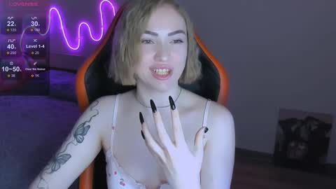 Snapshot of larakrein_lk chatting on May 13, 2026, 4:59 pm LaraKrein lk online show from May 13, 2026, 4:59 pm