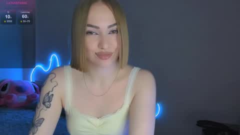 Snapshot of larakrein_lk chatting on May 20, 2026, 2:56 pm LaraKrein lk online show from May 20, 2026, 2:56 pm