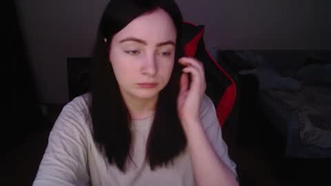 Laralianna online show from February 7, 2026, 7:06 pm