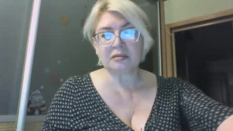 laramrs online show from September 25, 2025, 4:21 pm