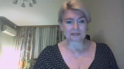 laramrs online show from October 13, 2025, 4:18 pm