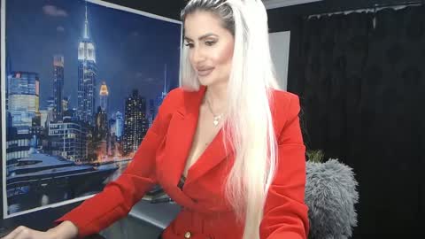 Snapshot of laras_moans chatting on December 26, 2024, 9:55 am laras_moans online show from December 26, 2024, 9:55 am