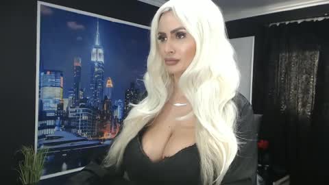 Snapshot of laras_moans chatting on January 11, 2025, 11:12 am laras_moans online show from January 11, 2025, 11:12 am