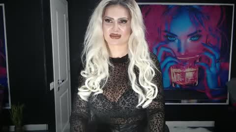 laras_moans online show from January 13, 2026, 8:19 am