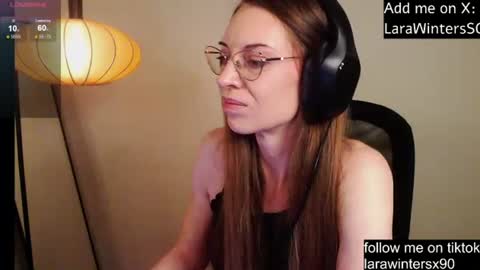 larawinters online show from July 16, 2026, 9:21 pm