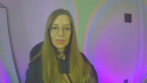 larawintersxxx online show from October 28, 2025, 9:50 pm