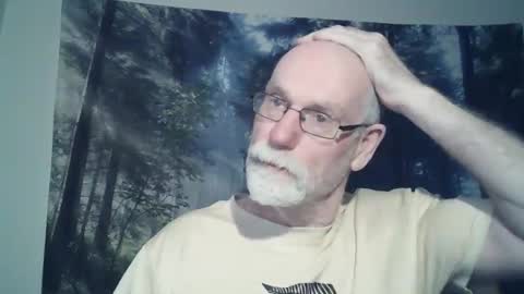 Snapshot of larbie chatting on January 4, 2025, 2:56 am Larbie online show from January 4, 2025, 2:56 am