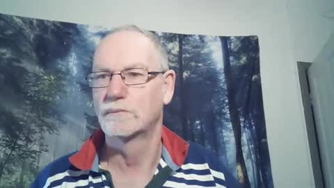 Snapshot of larbie chatting on January 4, 2025, 9:31 pm Larbie online show from January 4, 2025, 9:31 pm