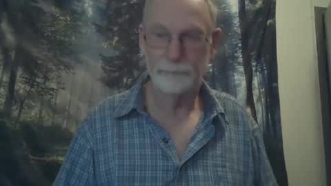 Snapshot of larbie chatting on January 19, 2025, 11:45 am Larbie online show from January 19, 2025, 11:45 am