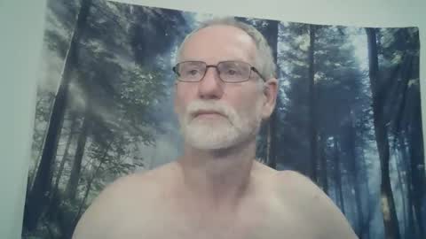 Snapshot of larbie chatting on February 11, 2025, 10:48 am Larbie online show from February 11, 2025, 10:48 am