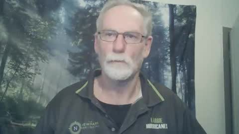 Snapshot of larbie chatting on February 23, 2025, 11:00 am Larbie online show from February 23, 2025, 11:00 am