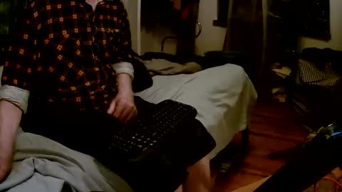 Snapshot of larbie chatting on October 24, 2025, 10:44 am Larbie online show from October 24, 2025, 10:44 am