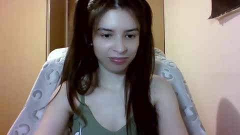 Snapshot of laricenature chatting on February 4, 2025, 7:44 pm Larice online show from February 4, 2025, 7:44 pm