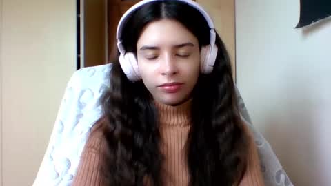 Snapshot of laricenature chatting on February 13, 2025, 1:15 pm Larice online show from February 13, 2025, 1:15 pm