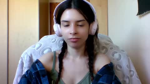 Snapshot of laricenature chatting on February 20, 2025, 1:08 pm Larice online show from February 20, 2025, 1:08 pm