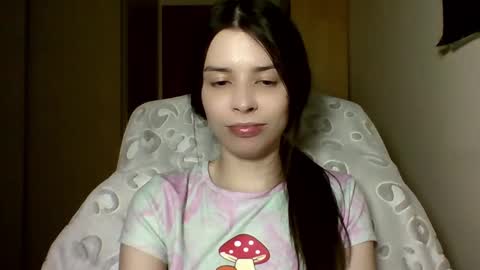 Snapshot of laricenature chatting on February 24, 2025, 7:19 pm Larice online show from February 24, 2025, 7:19 pm