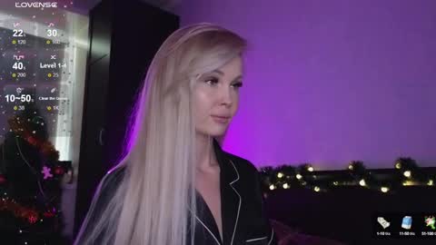Snapshot of larine_morgan chatting on December 26, 2024, 6:09 am LarineGMT7 UTC6 online show from December 26, 2024, 6:09 am